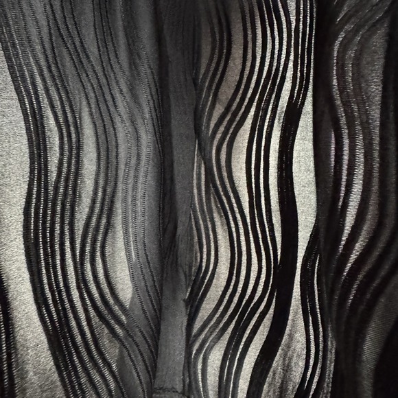 Kaileigh Size Large Black Long sleeve Button Up Shirt Texture‎ Semi Sheer Collar - Picture 9 of 10